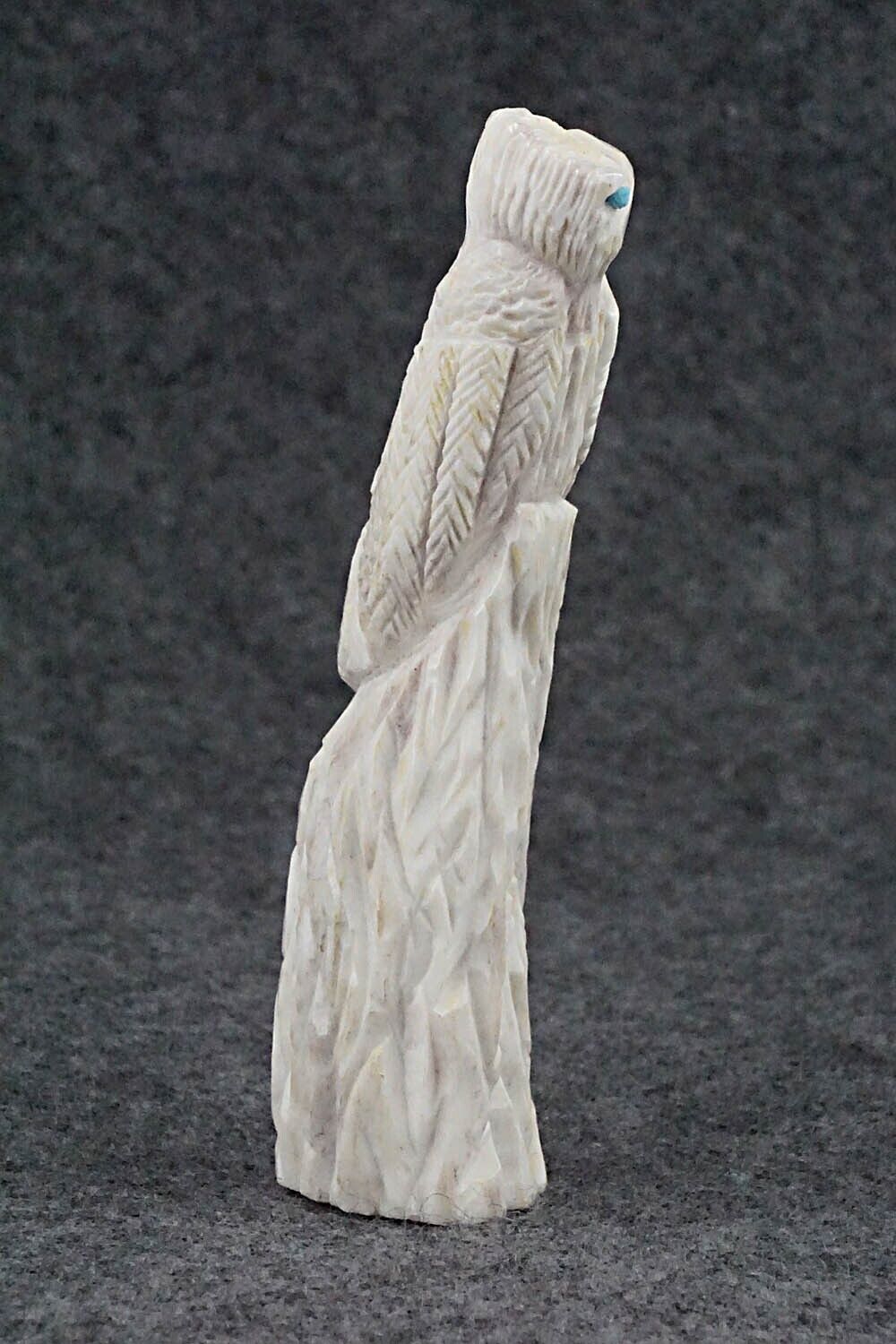 Eagle Zuni Fetish Carving - Mike Tucson