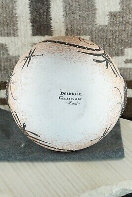 Zuni Pottery - Deldrick Cellicion