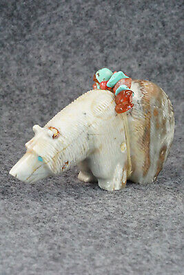 Bear Zuni Fetish Carving - Paulette Quam