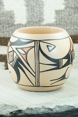 Hopi Pottery - D. Tsiny