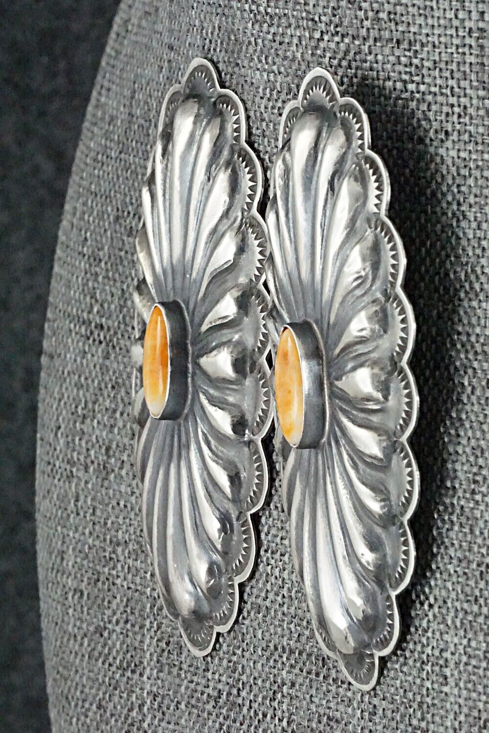 Spiny Oyster and Sterling Silver Earrings - Rita Lee
