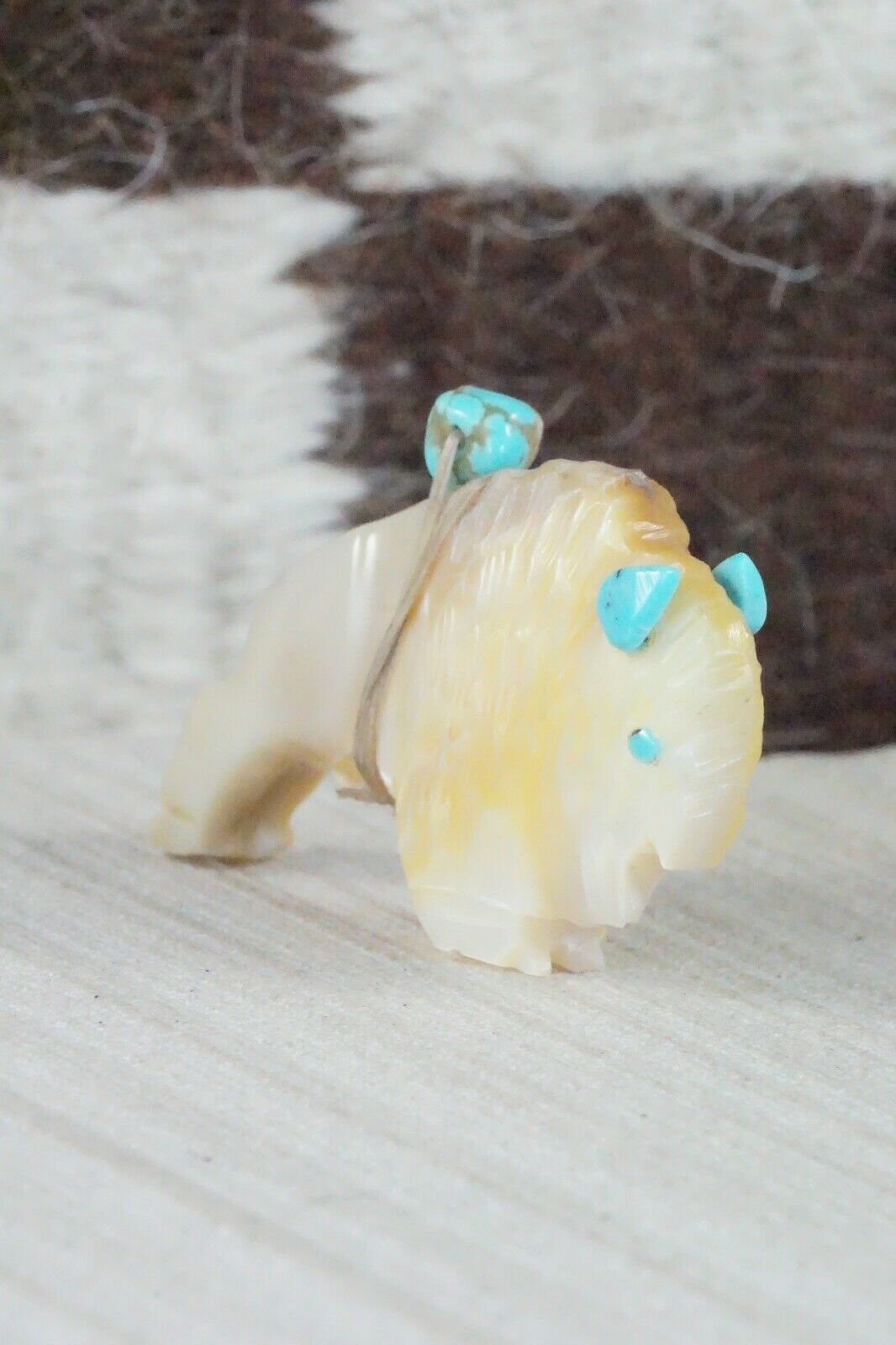Buffalo Zuni Fetish Carving - Kevin Quam