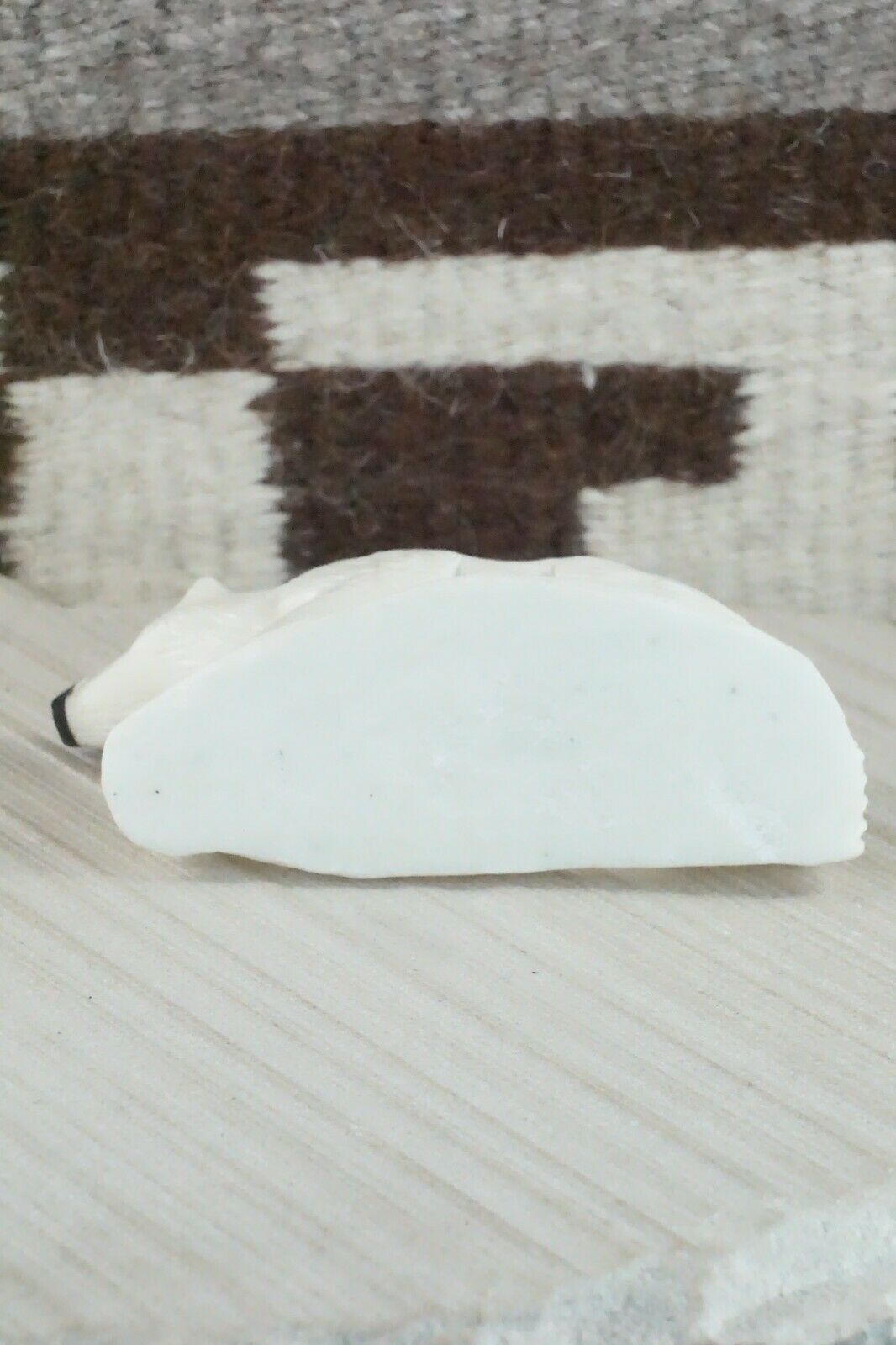 Polar Bear Zuni Fetish Carving - Derrick Kaamasee