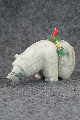Bear Zuni Fetish Carving - Paulette Quam