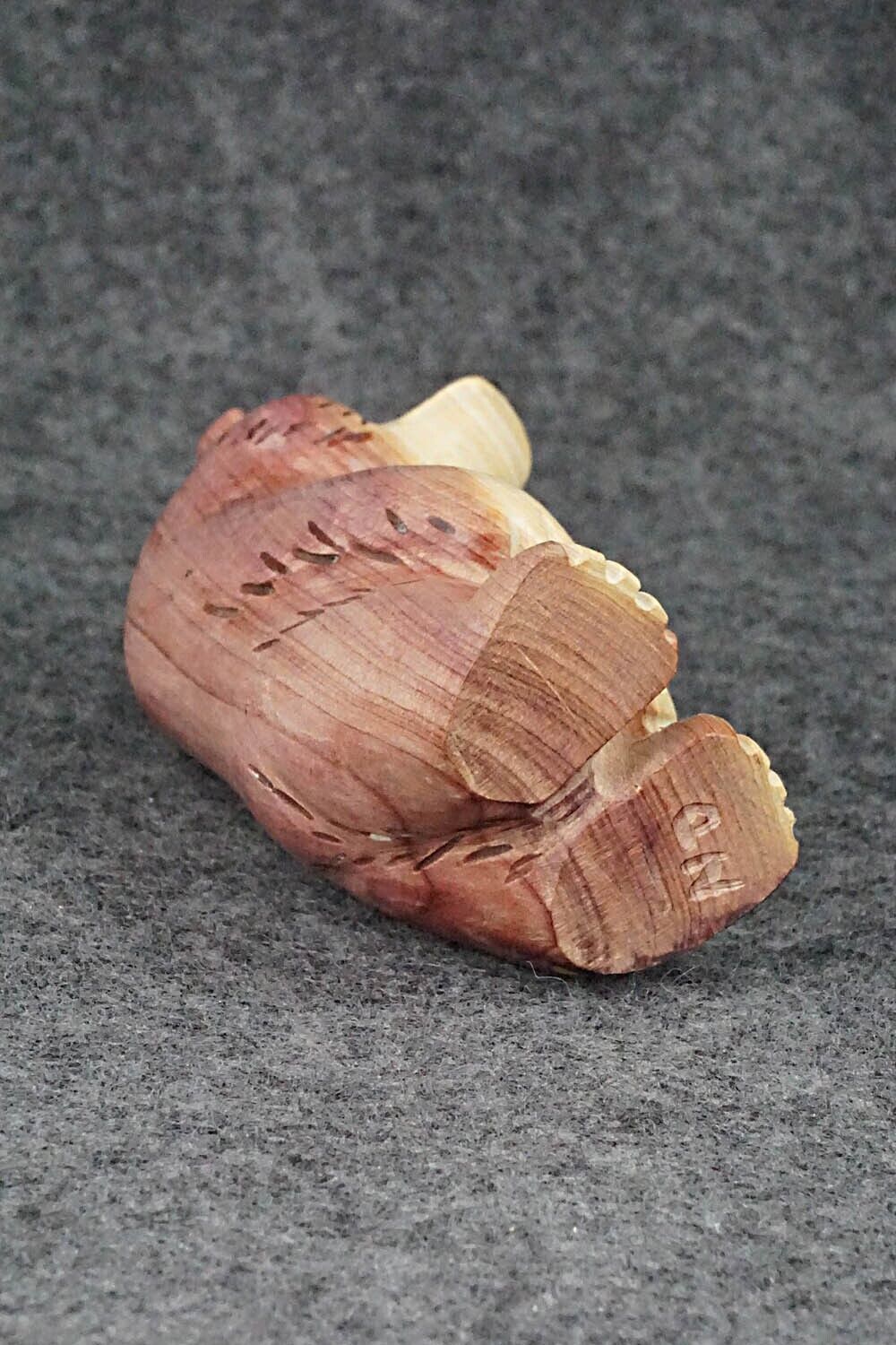 Bear Zuni Fetish Carving - Cody Nastacio
