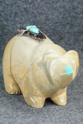 Bear Zuni Fetish Carving - Enrike Leekya