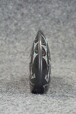 Bear Zuni Fetish Carving - Gerald Peina