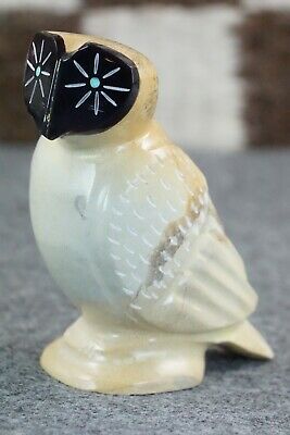 Owl Zuni Fetish Carving - Enrike Leekya