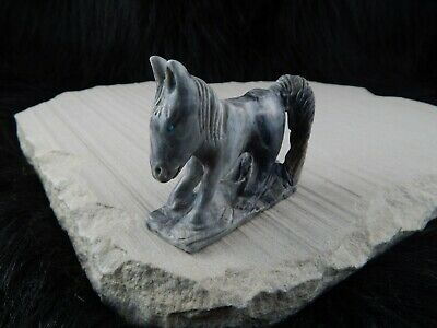 Horse Zuni Fetish Carving - Calvin Weeka - High Lonesome Trading