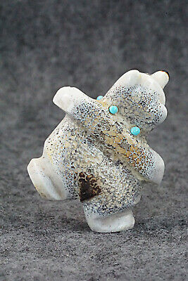 Bear Zuni Fetish Carving - Claudia Peina