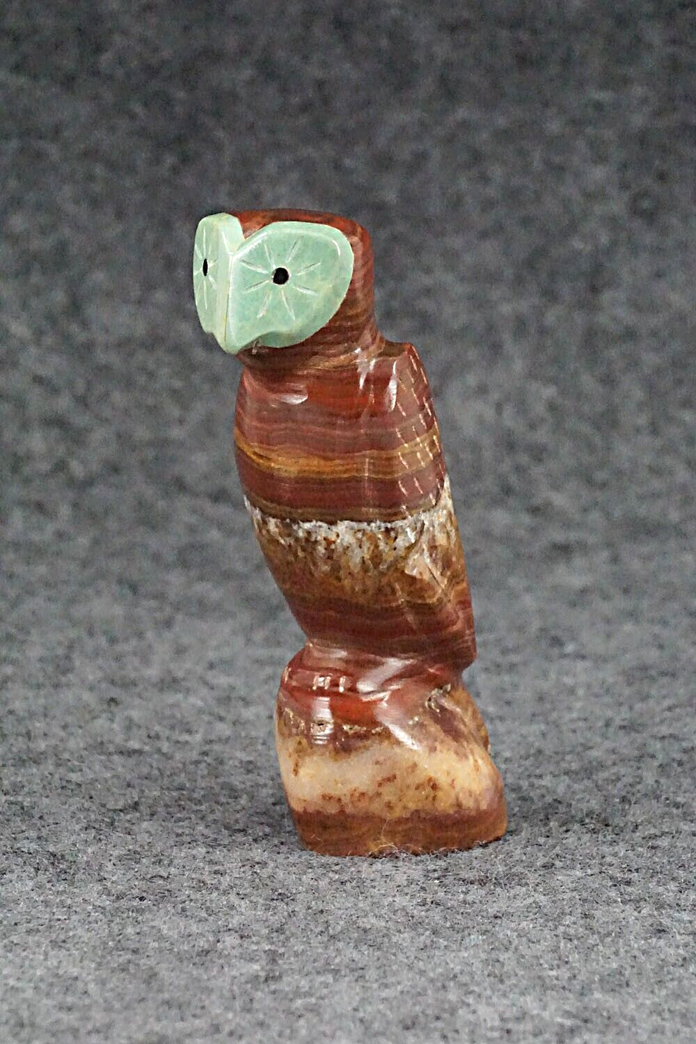 Owl Zuni Fetish Carving - Enrike Leekya