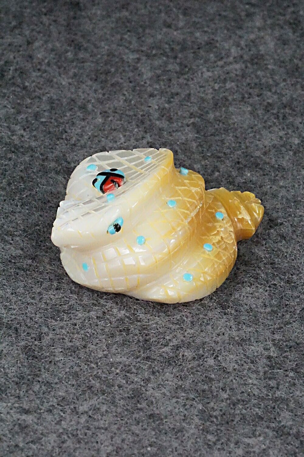 Rattlesnake Zuni Fetish Carving - Danette Laate