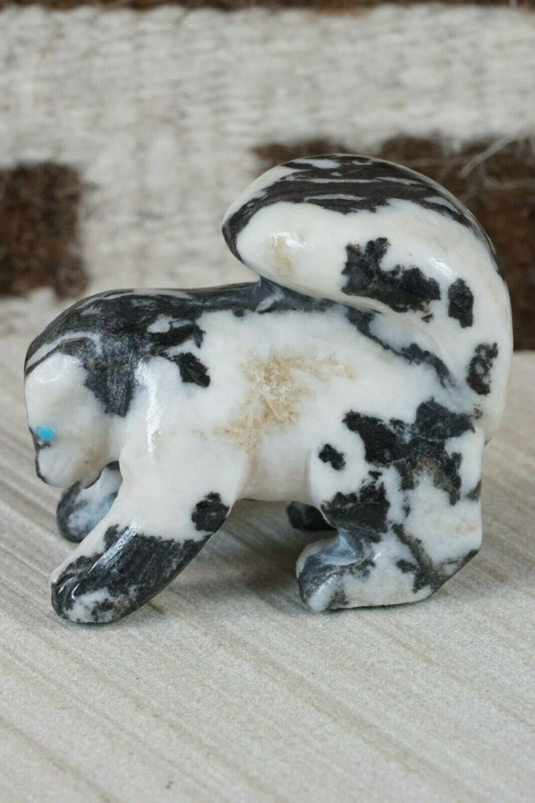 Badger Zuni Fetish Carving - Derrick Kaamasee - High Lonesome Trading