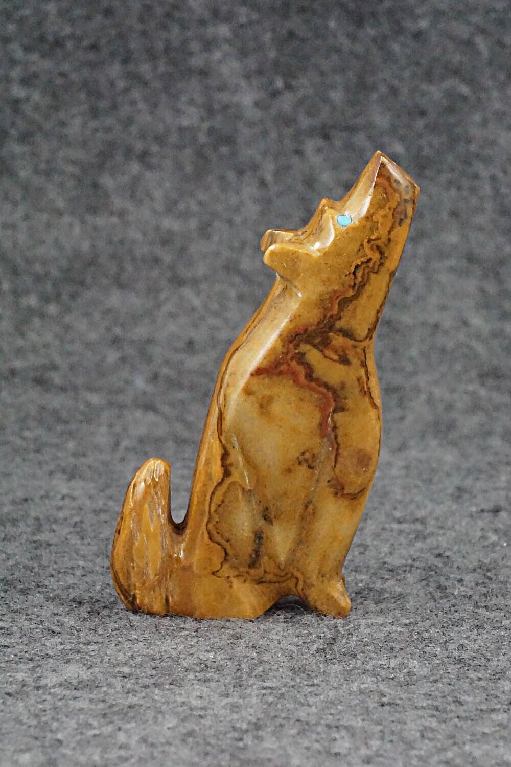 Coyote Zuni Fetish Carving - Rodney Laiwakete