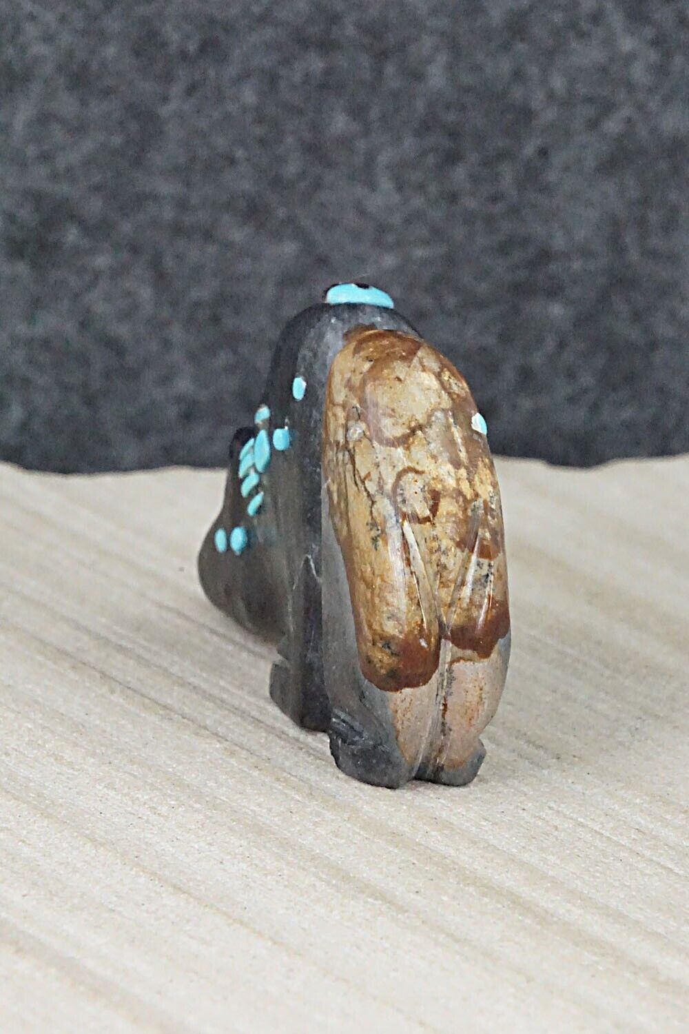 Bear Zuni Fetish Carving - Danette Laate