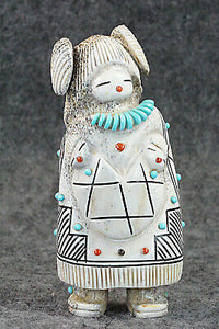 Corn Maiden Zuni Fetish Carving - Claudia Peina