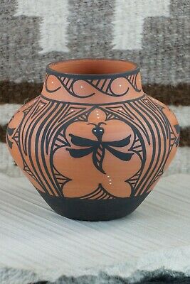 Zuni Pottery - Darla Westika