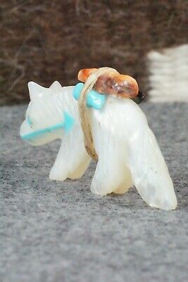 Wolf Zuni Fetish Carving - Andres Quandelacy