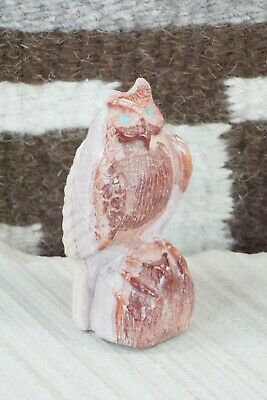 Owl Zuni Fetish Carving - Derrick Kaamasee