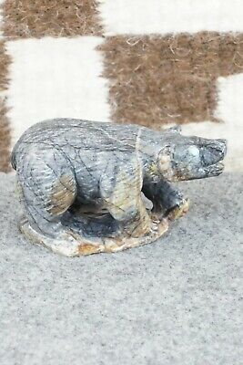 Bear Zuni Fetish Carving - Derrick Kaamasee
