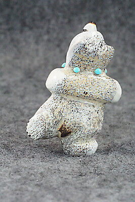 Bear Zuni Fetish Carving - Claudia Peina