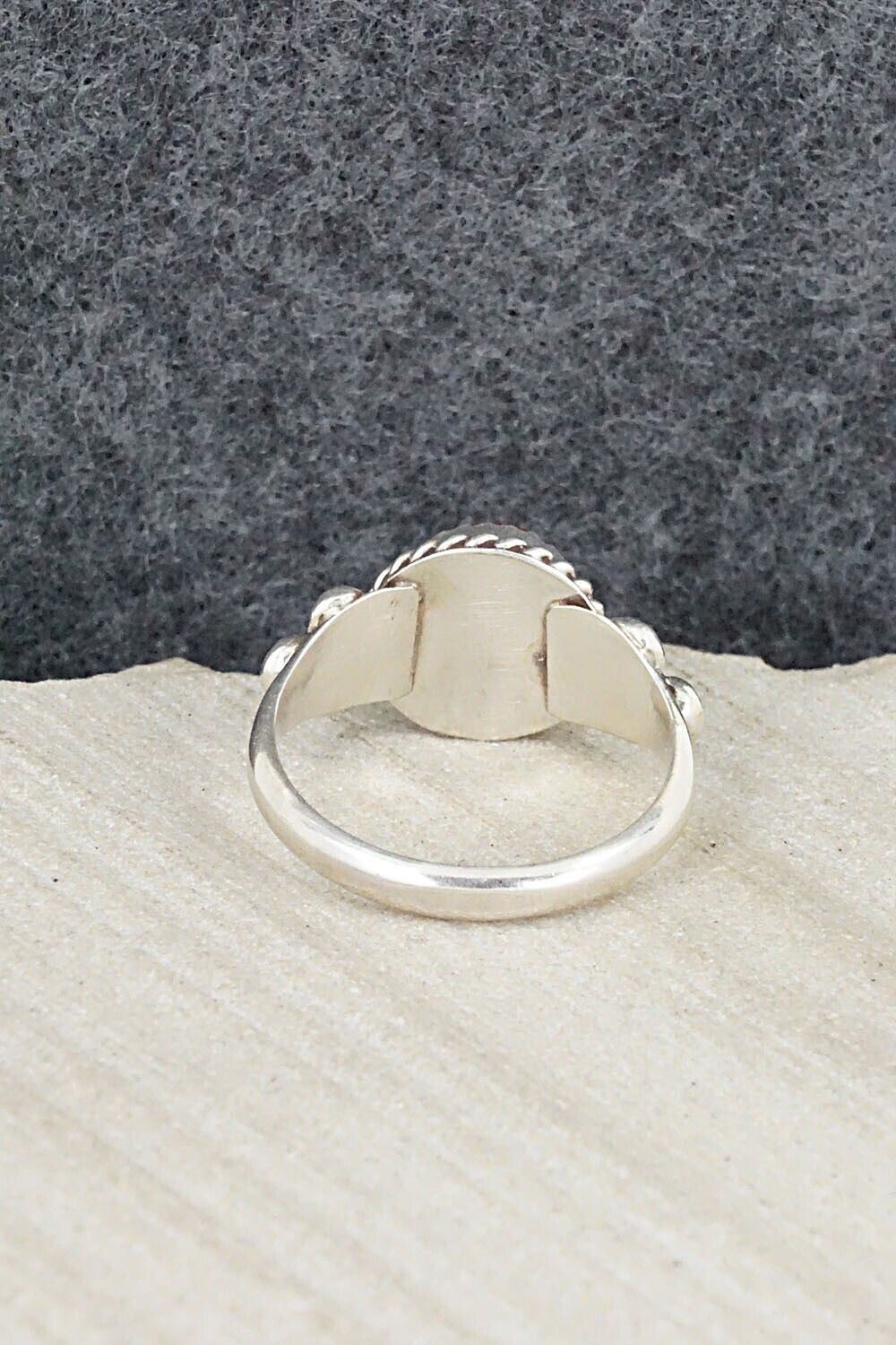 Spiny Oyster & Sterling Silver Ring - Freda Martinez - Size 8.25