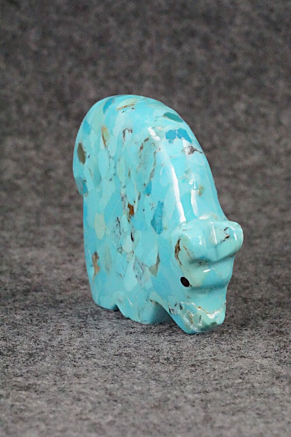 Bear Zuni Fetish Carving - Andres Lementino