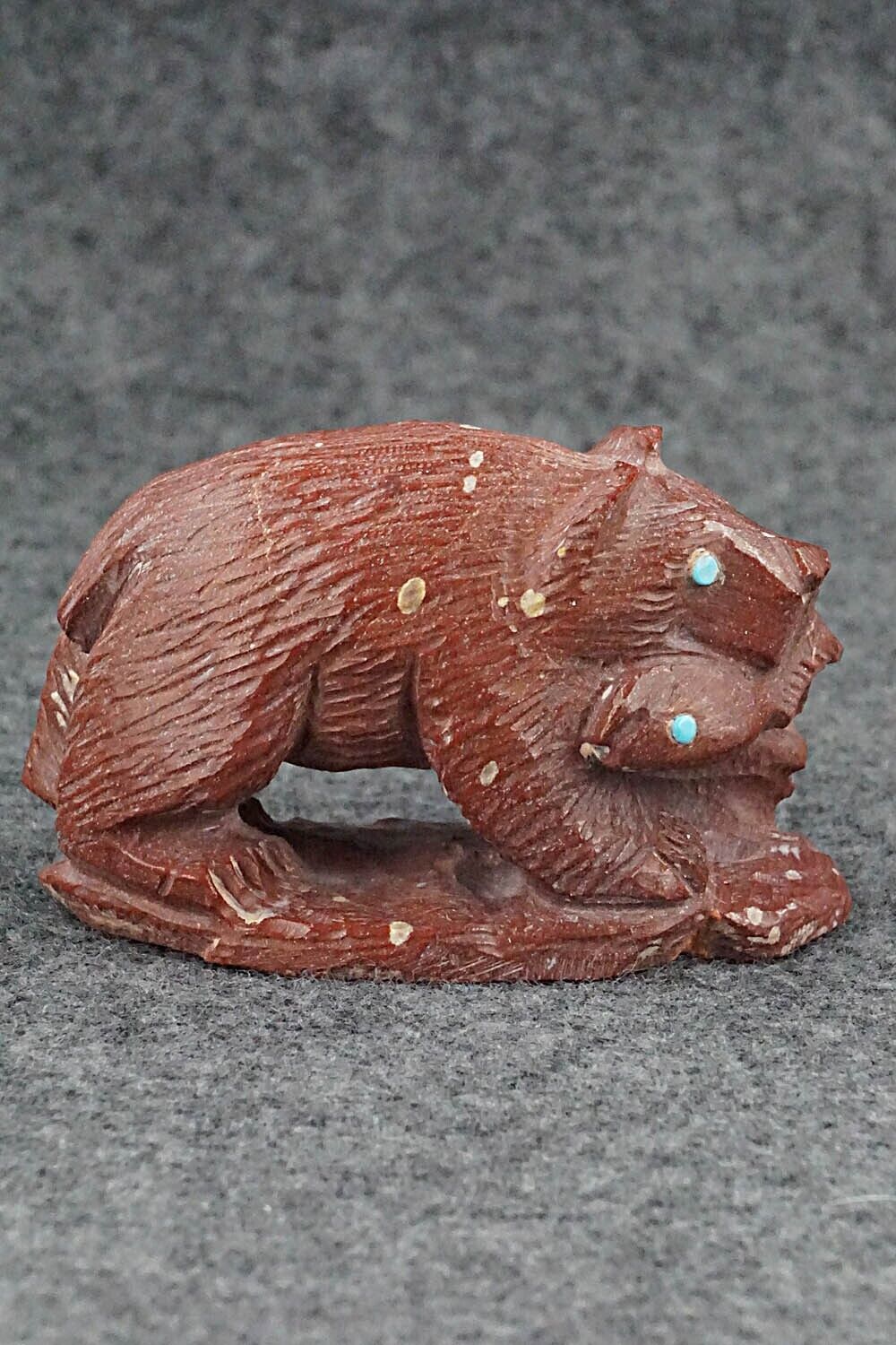 Bear with Fish Zuni Fetish Carving - Derrick Kaamasee
