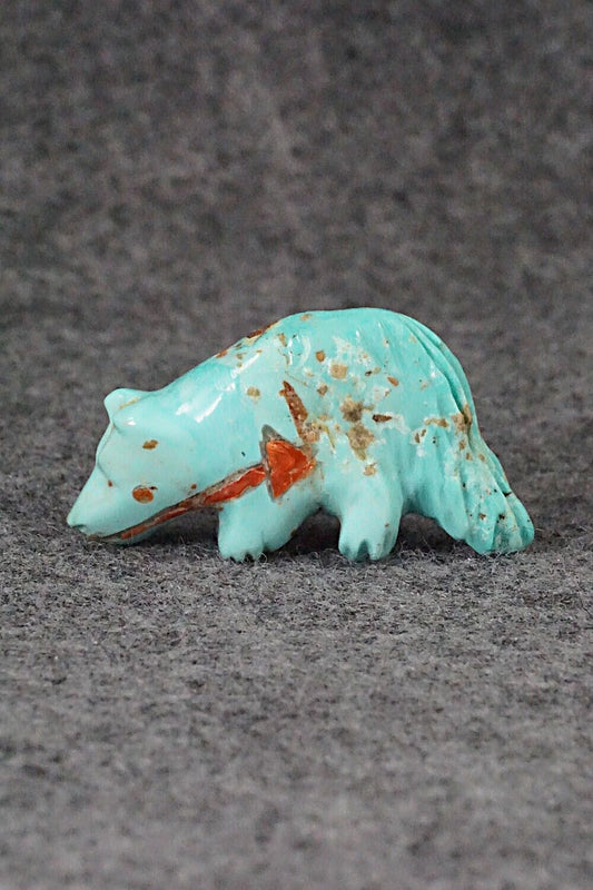 Wolf Zuni Fetish Carving - Andres Quandelacy