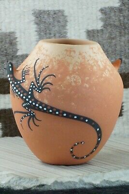 Zuni Pottery - Lorenda Cellicion