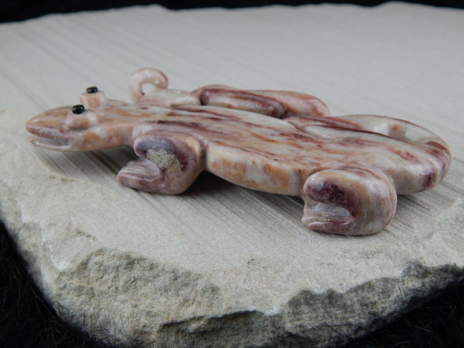 Lizard Zuni Fetish Carving - Lance Deysee - High Lonesome Trading