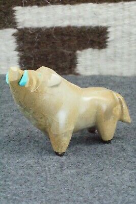 Boar Zuni Fetish Carving - Enrike Leekya