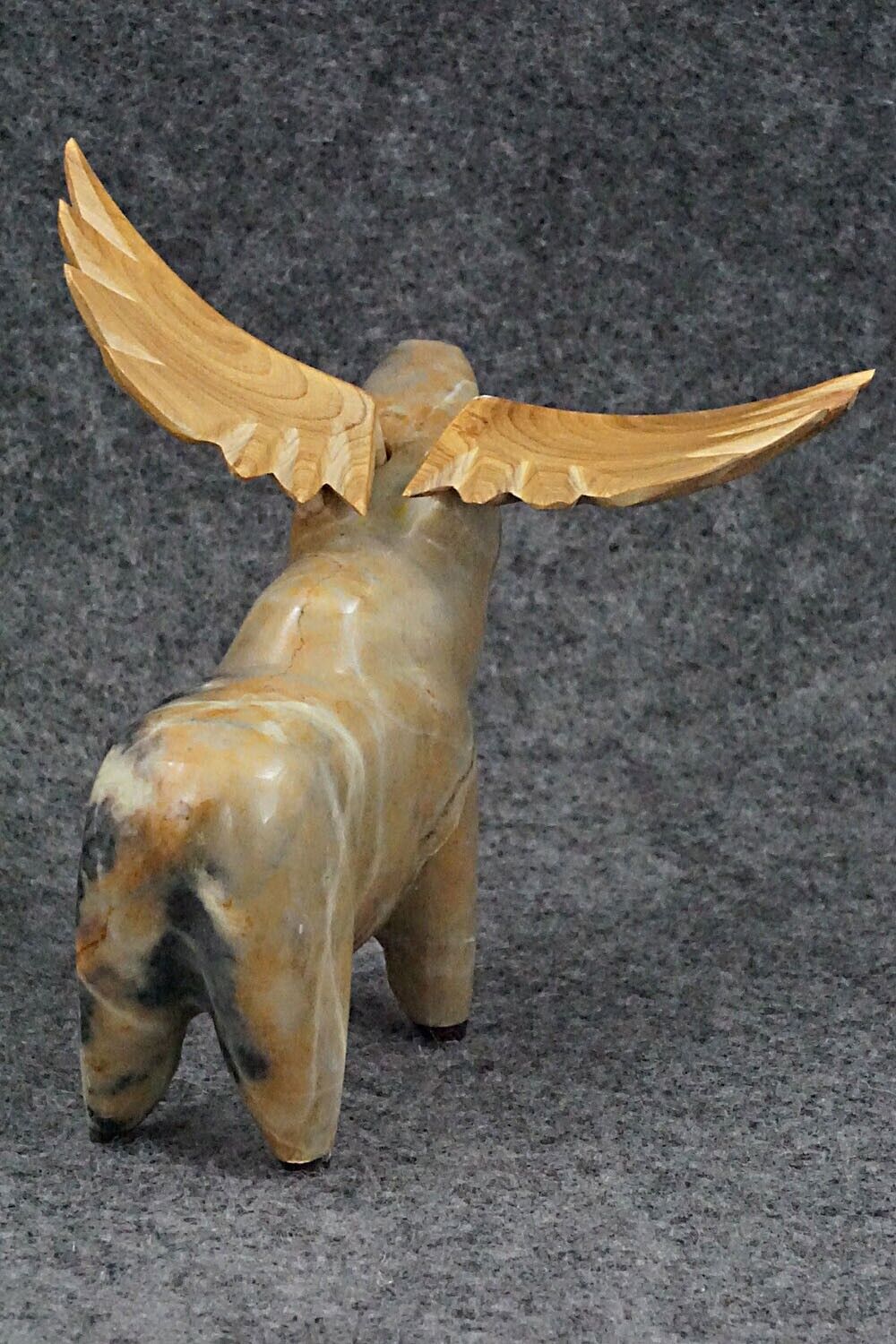 Moose Zuni Fetish Carving - Enrike Leekya