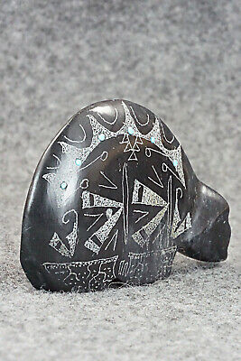 Bear Zuni Fetish Carving - Gerald Peina