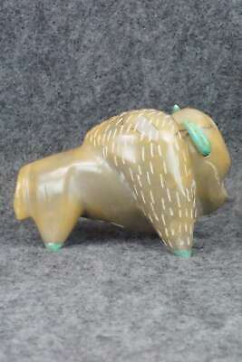 Buffalo Zuni Fetish Carving - Enrike Leekya