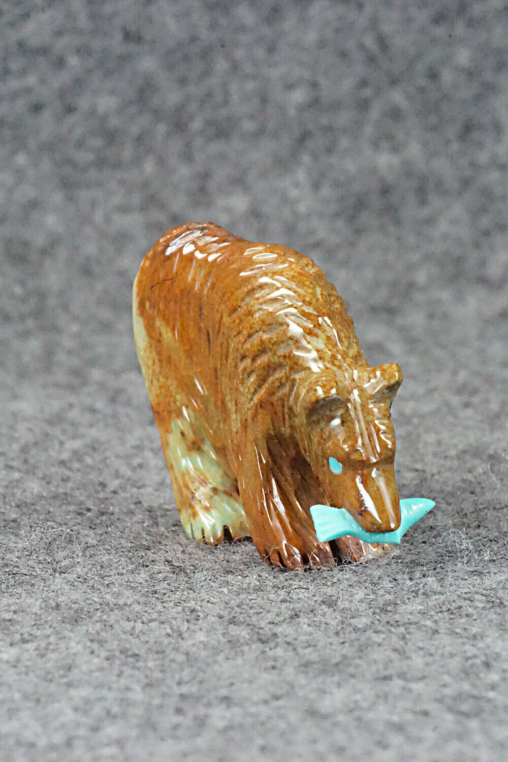 Bear Zuni Fetish Carving - Andres Quandelacy