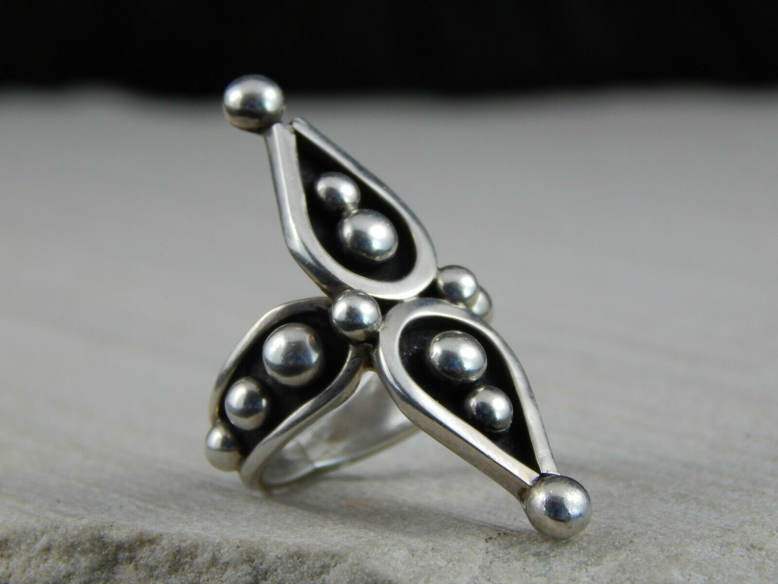 Navajo Sterling Silver Ring - G. Nez - Native American - Size 6 - High Lonesome Trading