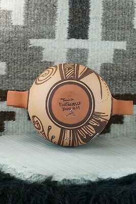 Zuni Pottery - Tonia Fontenelle