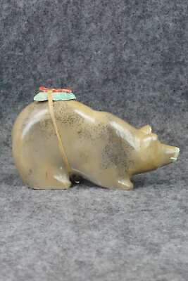 Bear Zuni Fetish Carving - Enrike Leekya