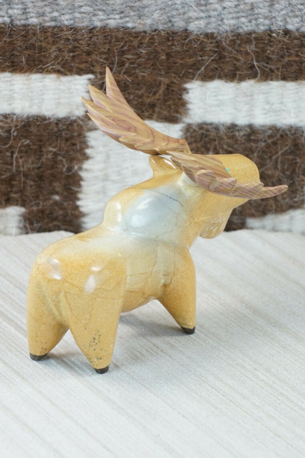 Moose Zuni Fetish Carving - Enrike Leekya