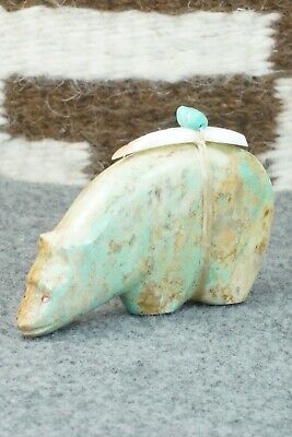 Bear Zuni Fetish Carving - Daphne Quam