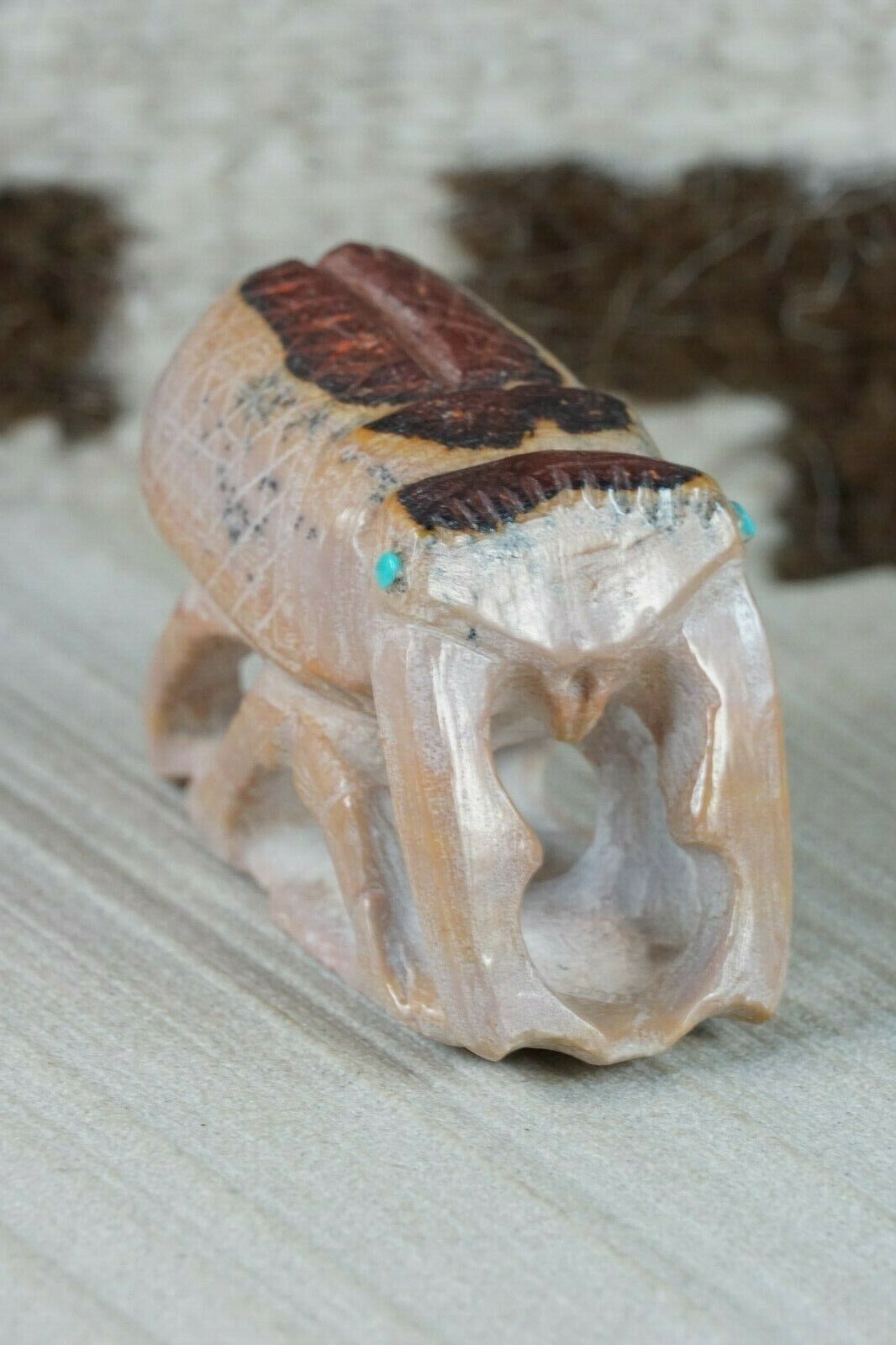 Beetle Zuni Fetish Carving - Derrick Kaamasee - High Lonesome Trading