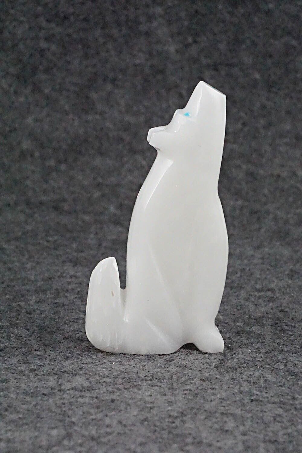 Coyote Zuni Fetish Carving - Rodney Laiwakete