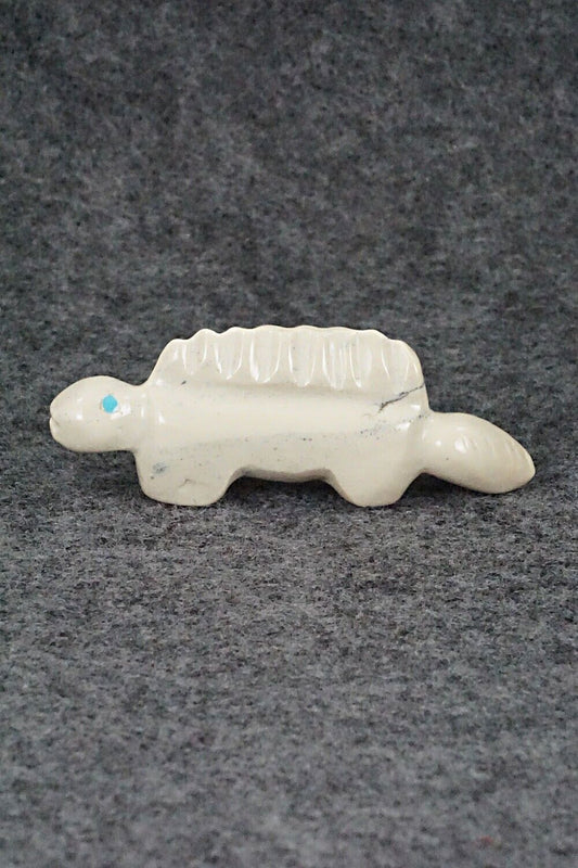 Lizard Zuni Fetish Carving - Marvelita Phillips