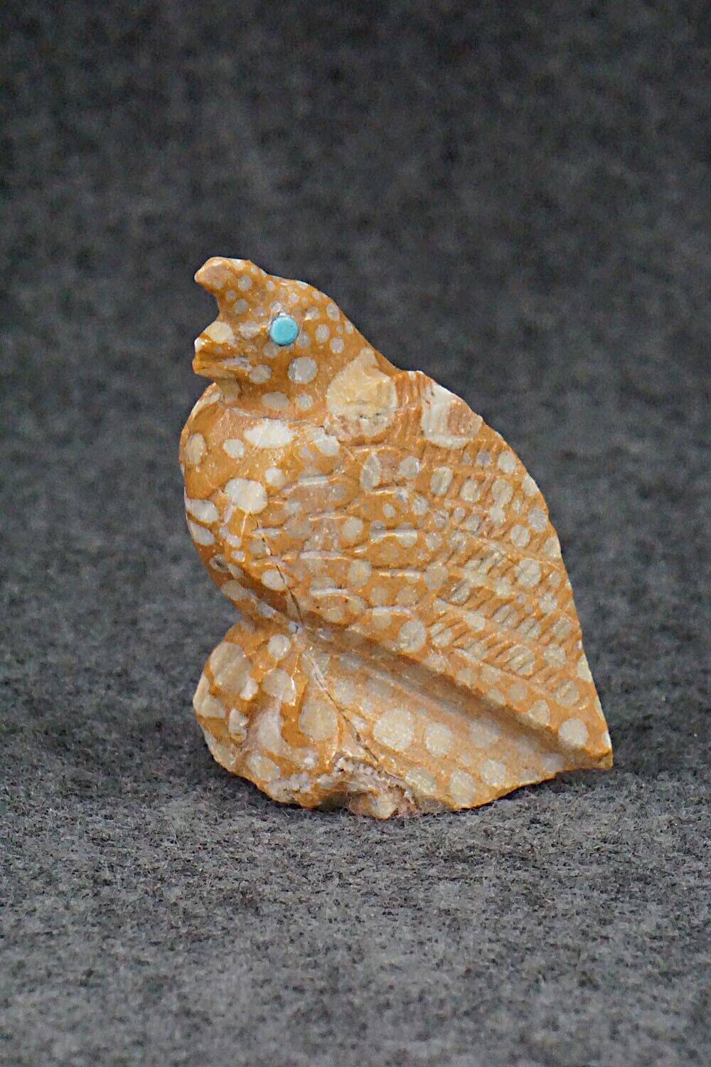 Quail Zuni Fetish Carving - Derrick Kaamasee