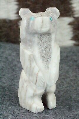 Bear Zuni Fetish Carving - Allison White
