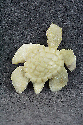 Turtle Zuni Fetish Carving - Ben Kamaasee