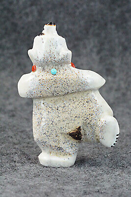 Bear Zuni Fetish Carving - Claudia Peina