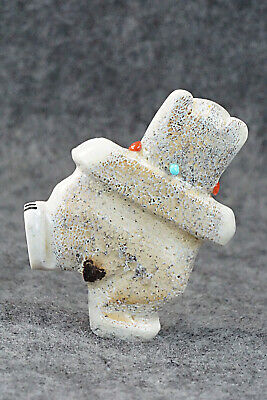 Bear Zuni Fetish Carving - Claudia Peina