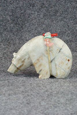 Bear Zuni Fetish Carving - Paulette Quam